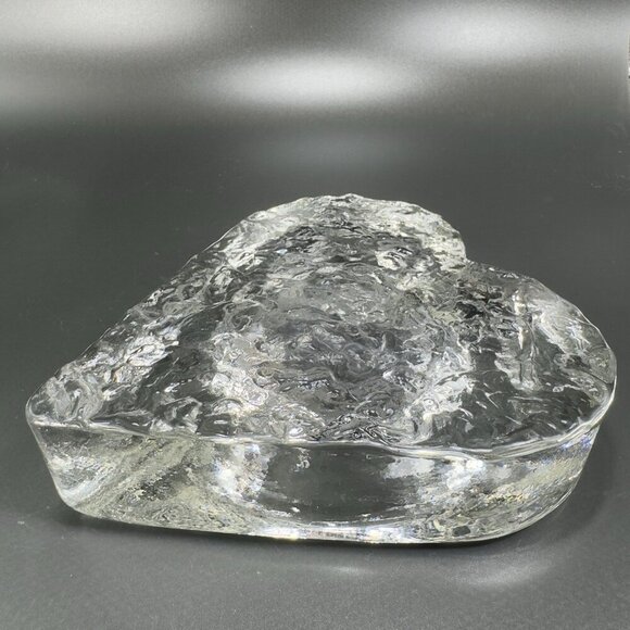 Mid Century Clear Heart Shaped Ashtray Dish Bowl Heavy Thick Textured Glass VTG - Picture 7 of 13